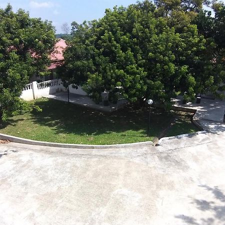 Seri Dusun Sepang Homestay & Event Space Екстер'єр фото