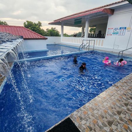 Seri Dusun Sepang Homestay & Event Space Екстер'єр фото