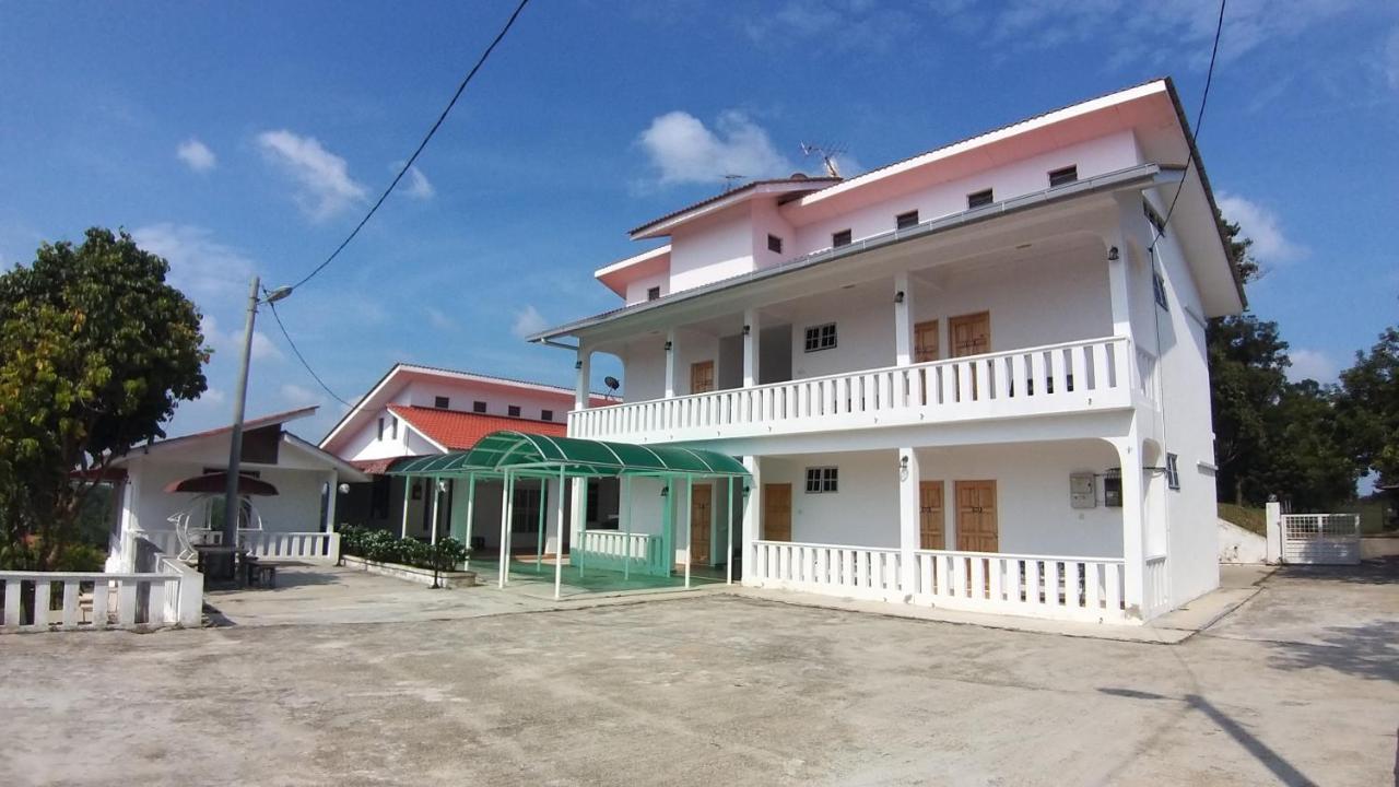 Seri Dusun Sepang Homestay & Event Space Екстер'єр фото
